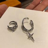 Niche High-End Cool Style Non-Piercing Ear Cuff for Women - Trendy & Simple sidabras