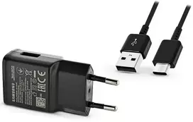 „Samsung EP-TA200EBE“ kelioninis įkroviklis | 15 W | USB-A, USB-C | su pridėtu USB-A–USB-C laidu | juodas (OEM)