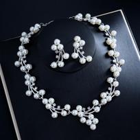 2025 Bridal Wedding Jewelry Set: Elegant Alloy Pearl Necklace & Earrings