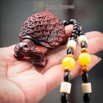 Rosewood Pixiu Carving Pendant – Handcrafted Wooden Decorative Collectible Gift