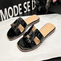 Spot~ Summer lazy H cool slippers fashionable versatile beach flat bottom one-word ins tide white slippers women wear 35 juoda