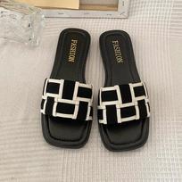 ins trendy outer slippers women summer 2025 new small fragrant wind lady flat bottom seaside fairy beach sandals 35