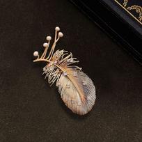 Luxury Exquisite Pearl Tassel Gold Feather Brooch For Women Girls Elegant Temperament Brooch Fine Jewelry Accessories Gifts onesize