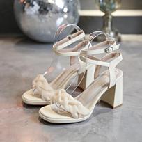 Fashion 2025 New Korean Thick Heel One line Buckle Fashion Women's Sandals Popular on the Internet Fashion Casual High Heel Sandals 34 smėlis