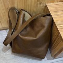 Women's Genuine Leather Retro Tote Bag - Casual Cowhide Shoulder and Crossbody Bag, Large Capacity, Underarm Style Base 22cm, Height 28cm, Width 12cm juoda