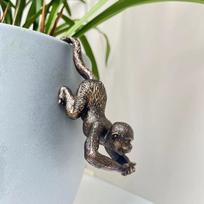 1Pc Bonsai Monkey Hanging Outdoor Gardening Statue, Resin Furniture Living Room Hanging Decoration, Outdoor Garden Hanging Decoration