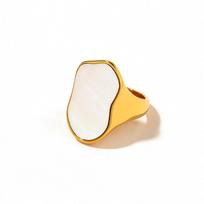18k Gold-Plated Titanium Stainless Steel Women's Ring, Mother-of-Pearl, Retro French Design, Colorfast and Waterproof.