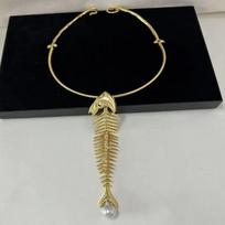 Retro Alloy Big Fish Bone Pendant Exaggerated Choker Necklace Women Novelty Design Collar Necklace Jewelry Accessories Gift