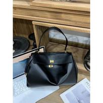 B's new rodeo leather high-end lazy wind lock bag, underarm bag, shoulder messenger bag, casual commuting tide mini：23*10*8