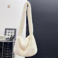 Faux Fur Tote Bag for Women Winter Plush Shoulder Bag Fuzzy Messenger Bag Female Soft Fluffy Handbags Shopper Bucket Hobo Bag KTB 38x10x29cm balta