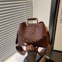 New solid color atmospheric versatile urban simple niche trend daily commuting chain single shoulder portable messenger bag women
