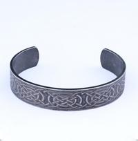 Hot retro personality viking style viking pattern titanium steel opening bracelet titanium steel jewelry