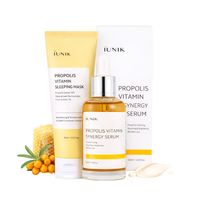 iUNIK Propolis Vitamin rinkinys – raminantis ir skaistinantis veido serumas bei miego kaukė