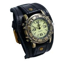 Men Punk Retro Simple Fashion Pin Buckle Strap Leather Watch AVE juoda
