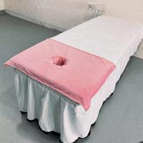 Naujas SPA pusiau masažo stalo paklodė Grožio lova Veido anga Rankšluostis 50*80cm Grožio kosmetinis lovos veido anga Rankšluosčio užvalkalas 50X80cm 1PCS