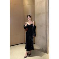 Hong Kong Retro Autumn Sexy Collar Velvet Suspender Skirt High-end Temperament with Long Dress Women S juoda