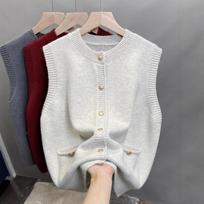 Women Knitted Sweater Vest Women Gold Buckle O-Neck Sleeveless Chic Red Knit Pullovers Soft Elegant Sweater Fall Winter Vests Clothing One size