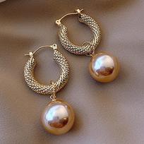 High-end French Pearl Earrings, Retro Hong Kong Style Women's Geometric Metal Earrings 1CM*3CM