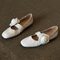 Retro Pleated Flower Decorate Ballet Flats Women Elegant Round Toe Elastic Band Design Mary Jane Shoes Comfort Soft Sole Loafers 35