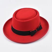 Vintage Rolled Brim Felt Jazz Hat for Men Women Short Brim Pork Pie Hat Gentleman Trilby Fedora Hat 56-58CM raudona