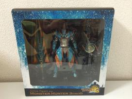 Capcom Monster Hunter 3 G Fully Articulated Action Lagiacrus Series Armored Hunter (Tri) Figure (e-Capcom Exclusive) auksas