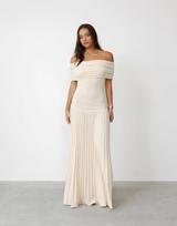 Elegant Versatile One-Shoulder Pleated Long Dress for All Seasons XL abrikosas