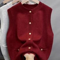 Knitted Sweater Vest Women Gold Buckle O-Neck Sleeveless Chic Red Knit Pullovers Soft Elegant Sweater Fall Winter Vests Clothing XS
