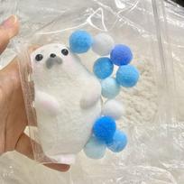 Kids  Childrens Kawaii Seal Squishy Toy, Super Soft Squeeze, Slow Rebound Anti-Stress Sensory Fidget for Adults balta