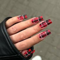 24PCS Y2k Square Press on Nails Edgy Metallic Silver Star White French Fake Nails Hot Girls Sweet Cool Plaid Polka Dot Nail Tips beige