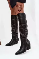 Juodi ilgaauliai batai virš kelių Step in style