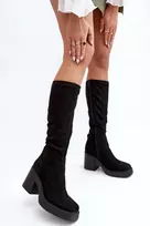 Juodi ilgaauliai batai virš kelių su kulnu Step in style