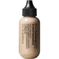 MAC - Studio Radiance Face And Body Radiant Sheer Foundation Makiažo pagrindai 50 ml Nr. N0