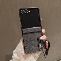Samsung Z Flip7 Case: Fold7 Large Hole Stand, Handheld Lanyard, Fashionable Drop-Proof Protection Z Fold4 Precision Hole sidabro pilka spalva