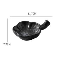 Japanese Sauce Dish Tableware  Ceramics Seasoning Small Dish Flower Shape Saucer Retro Seasoning Plate With Handle Sushi Plates