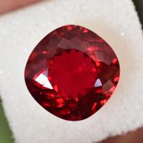 15 Ct CERTIFIED Natural Red Ruby Square Cushion Cut Loose Gemstone For Gifting 14.5 mm approx. raudona