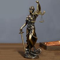 1 Piece of Resin Imitation Copper Goddess of Justice Ornaments, Retro Home Decoration Desk Ornaments European Style Creative Liv 19*9.5*5cm