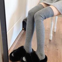 Kojinės Žieminės Vienspalvės Šlaunys Aukštos Vidurinės Kelios Mielos Lolita Kojinės Moteris Storos Šiltos Kojinės Ilgos Kojos 48cm pilka