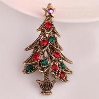 Fashion Christmas Tree Brooch Pin Sweater For Women Men Scarf Couple Shirts Lapel Pin Gifts AVE auksas