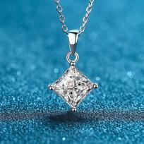 2ct Moissanite Woman Pendant Sier Necklace For Women Chains Party Bridal Fine Jewelry 925sterling Silver Necklace 1ct(5.5x5.5mm)&Zircom