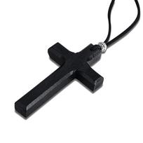 Men Wood Cross Crucifix Pendant on Cord Necklace juoda