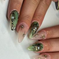 24PCS Golden Star Almond Press on Nails Simple Green French with Pearl Fake Nails for Women Sweet Cool Wearable False Nails Tips brown