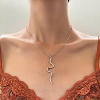 Light luxury niche personality winding snake pendant necklace female collarbone chain punk retro zodiac snake
