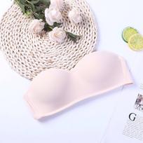 Minimalistinis be petnešėlių bandeau: Laidų neturintis liemenėlė, įkvėpta Japonijos ir Korėjos 34/75AB kūno spalva