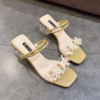 Summer sandals girl 2025 new fairy wind wear fashion flower high heel word two wear thick heel cool slippers 35