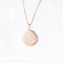 Lover Three-dimensional Carving Jewelry Friend Photo Picture Locket Round Shaped Necklace Pendant sidabras