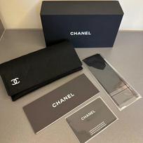 CHANEL prabangus deimantais dygsniuotas akinių dėklas, Klasikinis CC logotipas, juodas akinių laikymo dėžutė, Nešiojama apsauginė akinių nuo saulės dėtuvė juoda