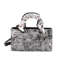 Premium embroidery thread heavy industry horizontal Princess Diana bag women's new messenger bag fashion versatile handbag juoda