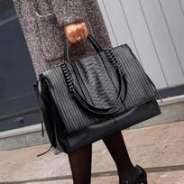 Crocodile Embossed Tote Bag Shoulder Bag juoda