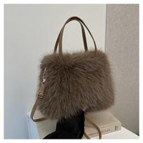 1Pc  Faux Fur Tote Bag Women's Bucket Plush Luxury Design Ladies Handbags Soft Winter Crossbody Shoulder Bags