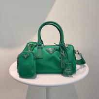[Pre-Owned] Re-Edition 2005 Leather Nylon Tote Bag - Excellent #1GBC542 ONE SIZE